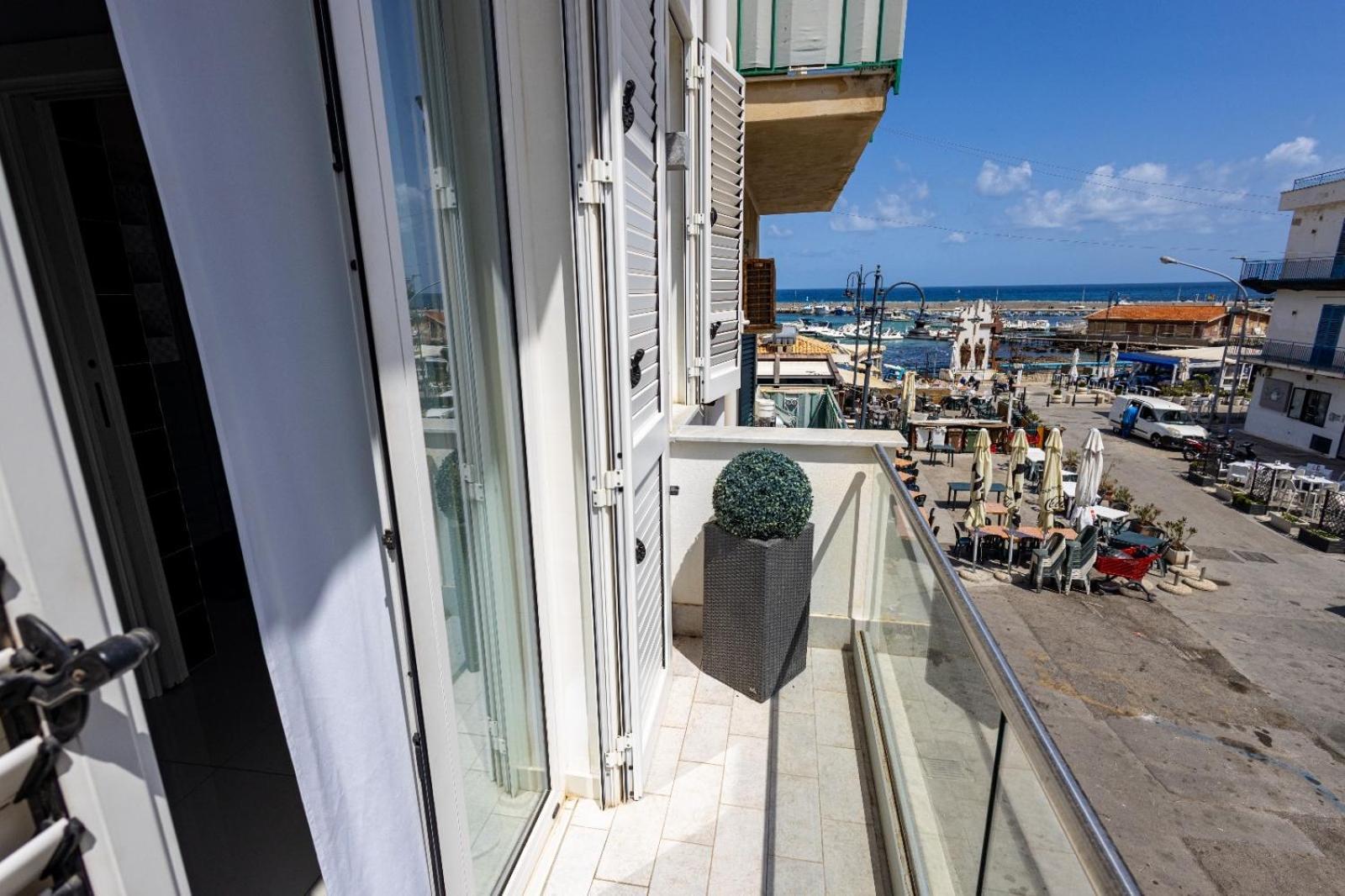 La Piazzetta A Mare Holiday House Sferracavallo Esterno foto